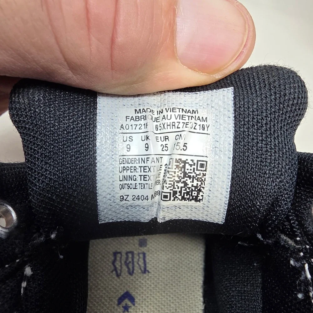 Converse ships from